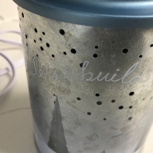 Snowman Metal Night Light Christmas Decor ‘Let’s Build A Snowman’ - Picture 6 of 8